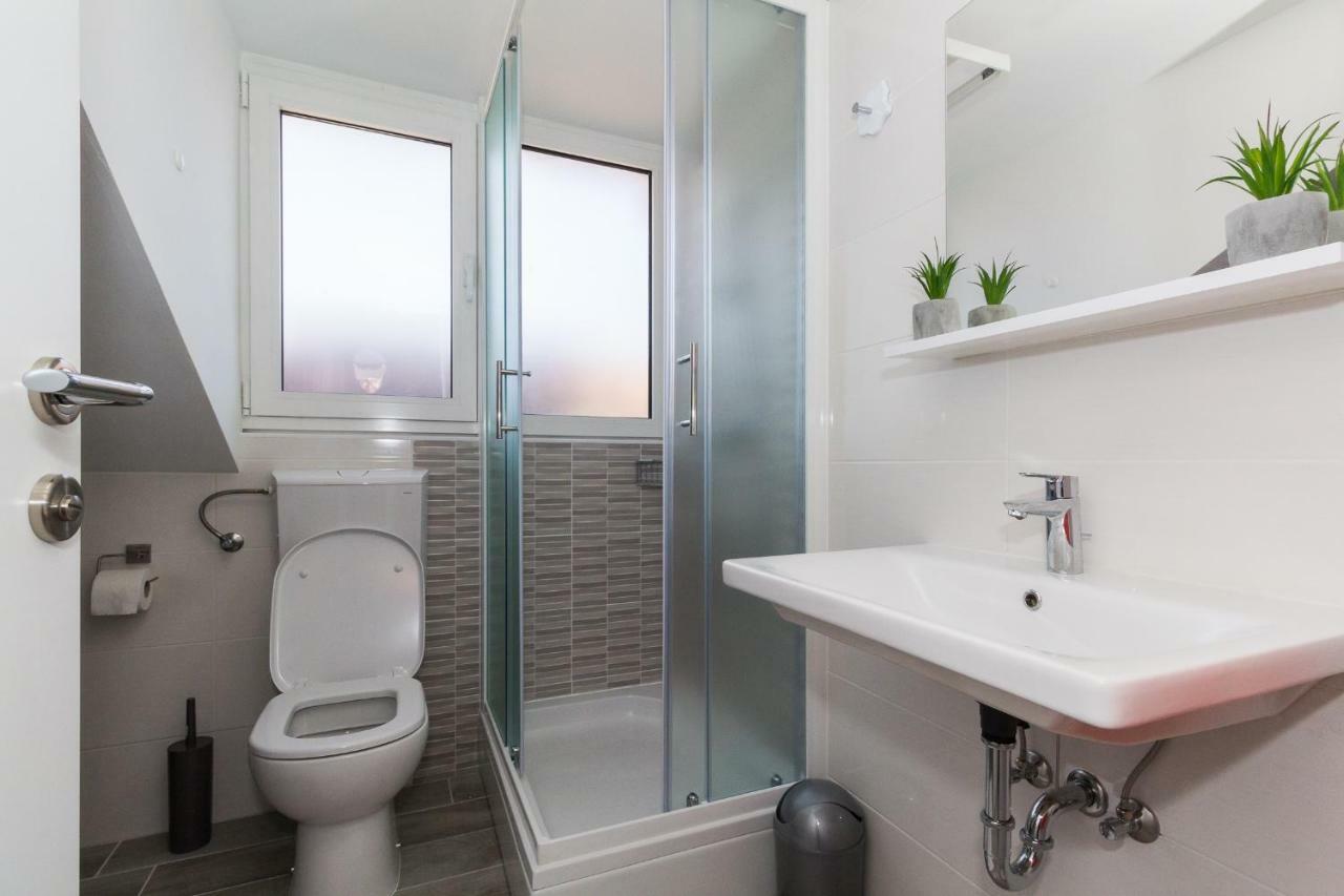 New Apartment Joly Sea View 비오그라드나모루 외부 사진