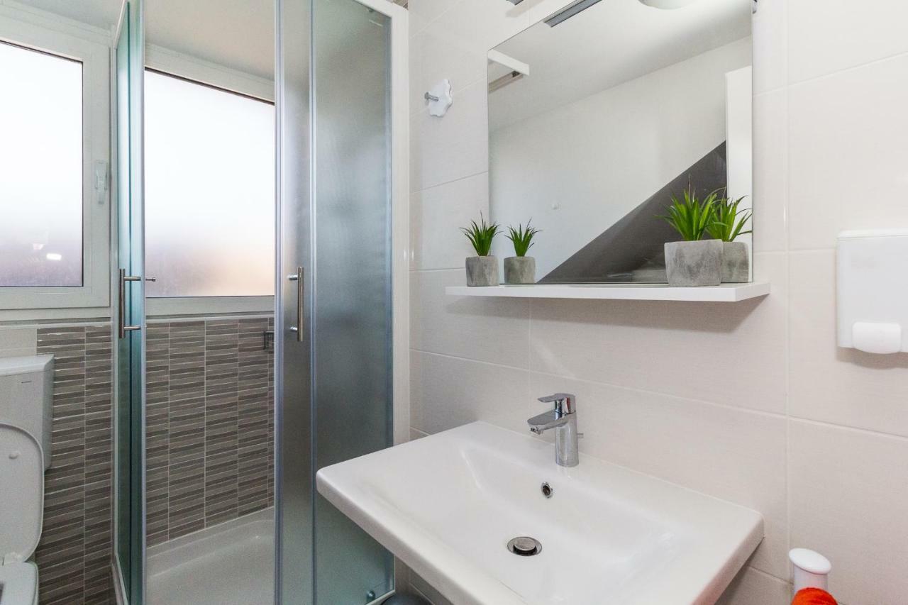 New Apartment Joly Sea View 비오그라드나모루 외부 사진